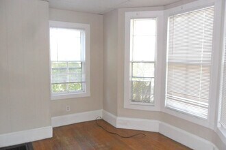 61 Alden St in Ashland, MA - Building Photo - Building Photo