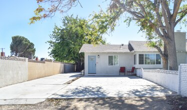 4718 W Ave L 6 in Quartz Hill, CA - Building Photo - Building Photo