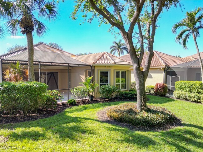 9190 Troon Lakes Dr in Naples, FL - Building Photo - Building Photo