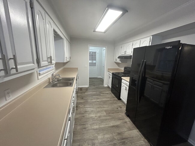 property at 100 Ridgewood Rd