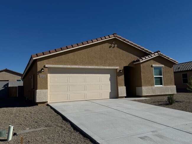 1811 Cam Colorado in Fort Mohave, AZ - Building Photo - Building Photo