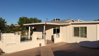 3622 W Sunland Ave in Phoenix, AZ - Building Photo - Building Photo