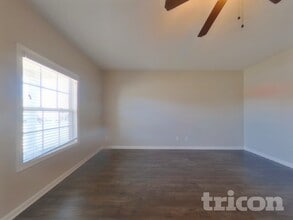 920 Beverly Ct in Spring Hill, TN - Foto de edificio - Building Photo