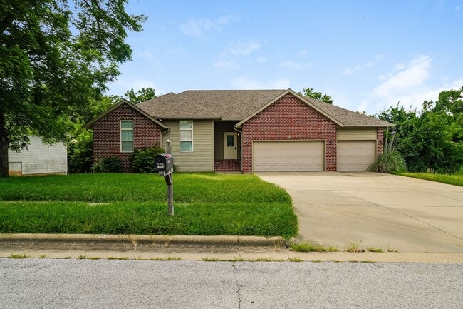 property at 2983 W Augusta Hills St