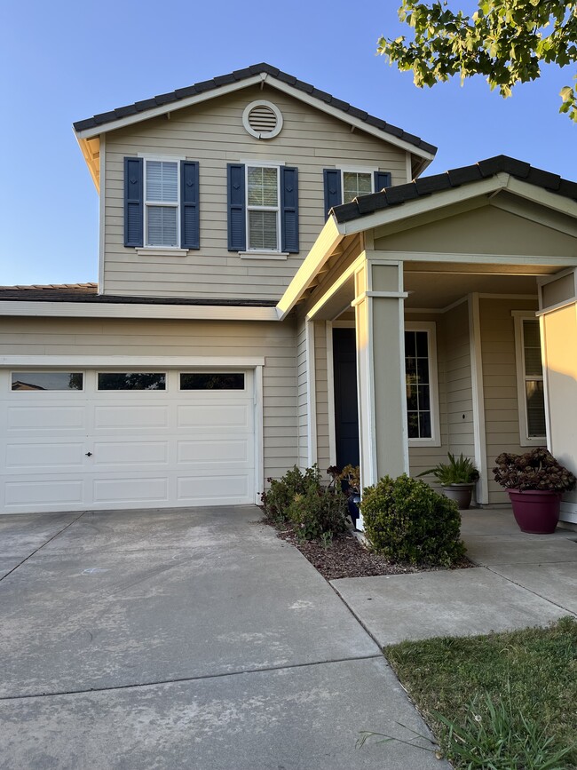 property at 4029 Aragon Way