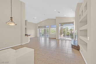 532 Summer Mesa Dr in Las Vegas, NV - Building Photo - Building Photo