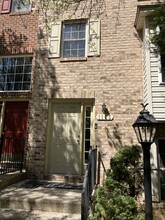 1135 Lindsay Ln in Hagerstown, MD - Building Photo - Building Photo