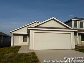 252 Ottawa Wy in New Braunfels, TX - Building Photo