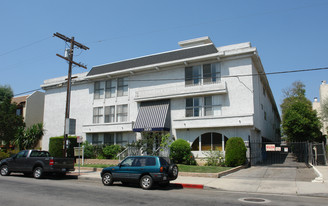 5231 Zelzah Ave Apartments