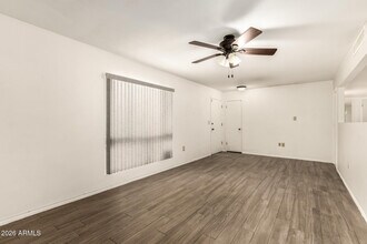 10431 W Tumblewood Dr in Sun City, AZ - Building Photo - Building Photo