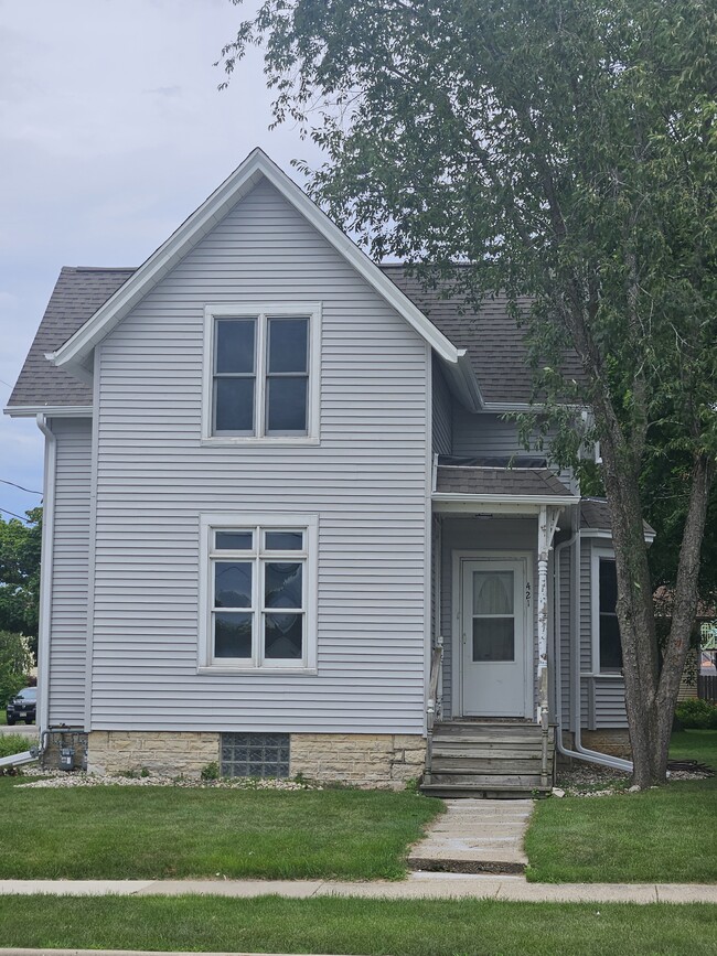 421 N Greenfield Ave, Unit 1003 Pearl Street