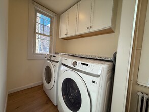 8 Hastings St in Boston, MA - Building Photo - Building Photo