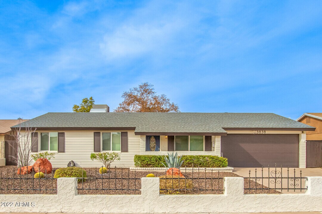 13838 N 37th Way in Phoenix, AZ - Building Photo