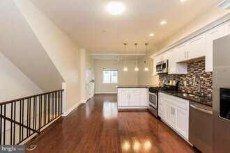 1802 E Huntingdon St in Philadelphia, PA - Building Photo - Building Photo