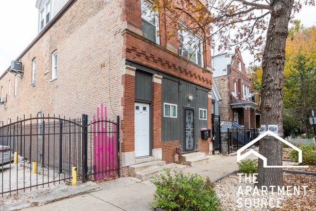 2651 W 23rd Pl, Unit 2F