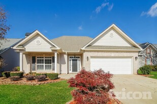 30 Village Pass in Newnan, GA - Building Photo