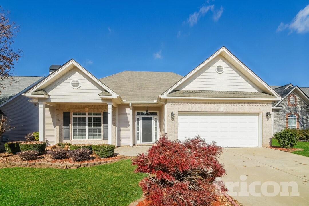 30 Village Pass in Newnan, GA - Building Photo