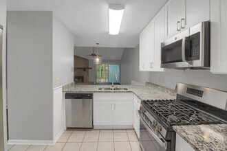 259 Heathersett Dr SW in Marietta, GA - Building Photo - Building Photo