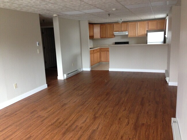 77 Main Street Apartments in Andover, MA - Building Photo - Building Photo