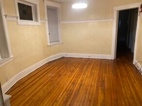 40 Gardner Ave in Jersey City, NJ - Building Photo - Building Photo