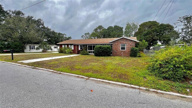 122 Palm Ave in Auburndale, FL - Building Photo - Building Photo