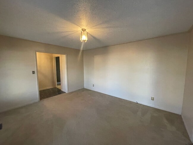 1008 Caldwell Cir in Shelby, NC - Foto de edificio - Building Photo