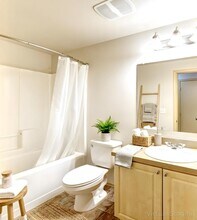 2107 Willows Rd in Seaview, WA - Building Photo - Building Photo