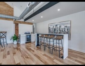 900 Madison Ave-Unit -900 Madison Apt B in Pittsburgh, PA - Building Photo - Building Photo