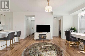9225-9225 Jane St in Vaughan, ON - Building Photo - Building Photo