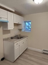 27 Graham St in Gardner, MA - Building Photo - Building Photo