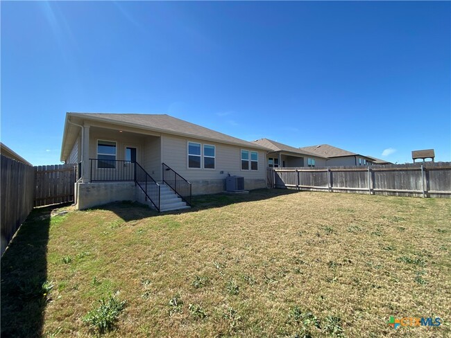 property at 833 Pronghorn Trl