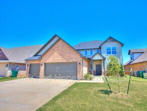 3212 Hayven Cir in Yukon, OK - Building Photo - Building Photo