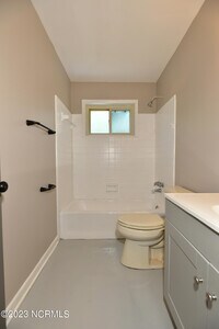 310 Roosevelt Rd photo'