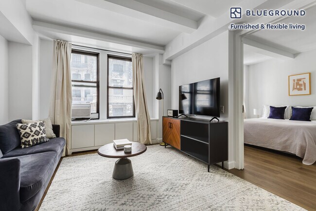 240 W 73rd St in New York, NY - Building Photo - Building Photo