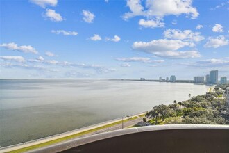 2413 Bayshore Blvd in Tampa, FL - Building Photo - Building Photo