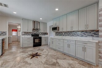 4795 W Maulding Ave in Las Vegas, NV - Foto de edificio - Building Photo