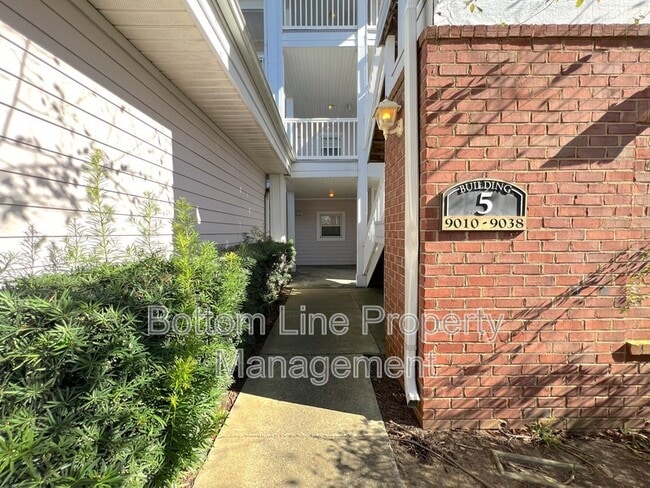 9036 Meadow Vista Rd in Charlotte, NC - Building Photo - Building Photo