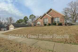 303 NW Palomino St in Bentonville, AR - Building Photo - Building Photo