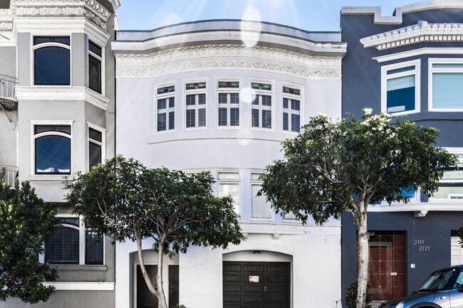 property at 2117 Pierce St