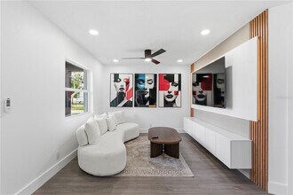 6713 S Mascotte St in Tampa, FL - Building Photo - Building Photo