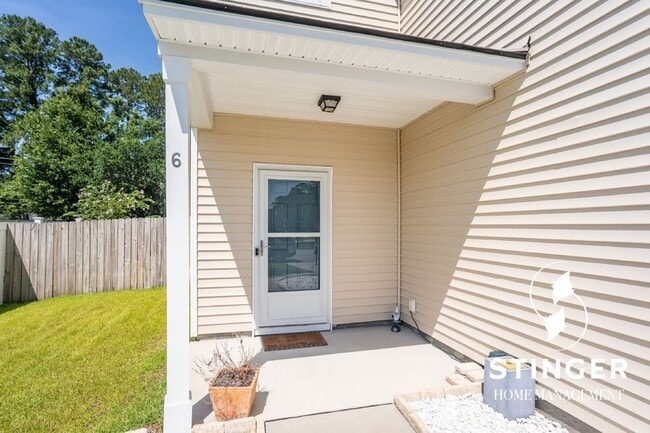 6 Kiawah Dr in Beaufort, SC - Building Photo - Building Photo