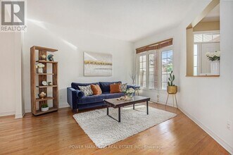 141 Finn Ct in Ottawa, ON - Building Photo - Building Photo