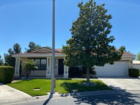 11598 countryrise Ln in Riverside, CA - Building Photo