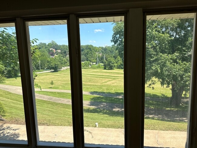 property at 1516 Schuff Ln