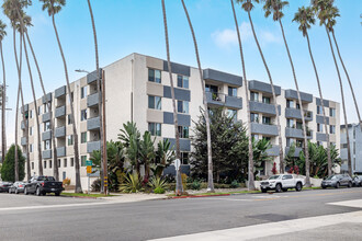 950 4th Street in Santa Monica, CA - Building Photo - Building Photo