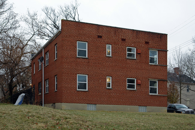 1801 Kinney Ave in Cincinnati, OH - Foto de edificio - Building Photo