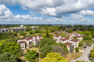 The Falls of Inverrary in Lauderhill, FL - Building Photo - Building Photo