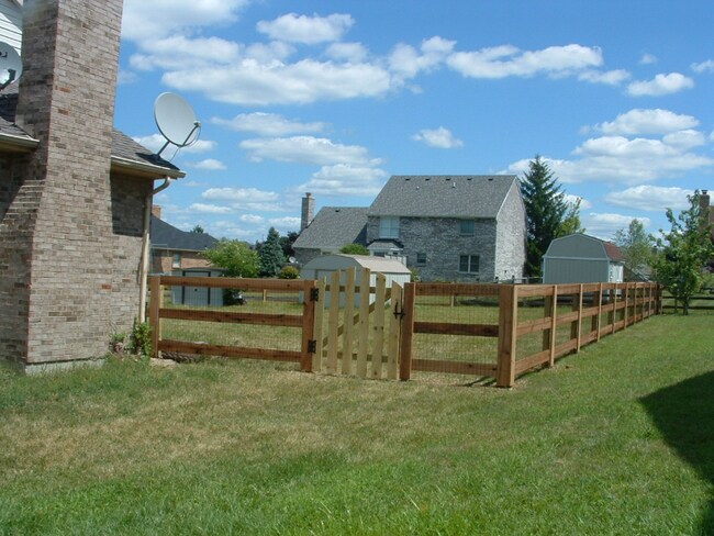 8040 Twin Creek Trce in West Chester Township, OH - Building Photo - Building Photo