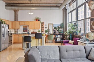 521 S 7th St in Minneapolis, MN - Building Photo - Building Photo