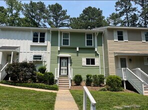 5783 Forest Lawn Ct in Raleigh, NC - Building Photo - Building Photo